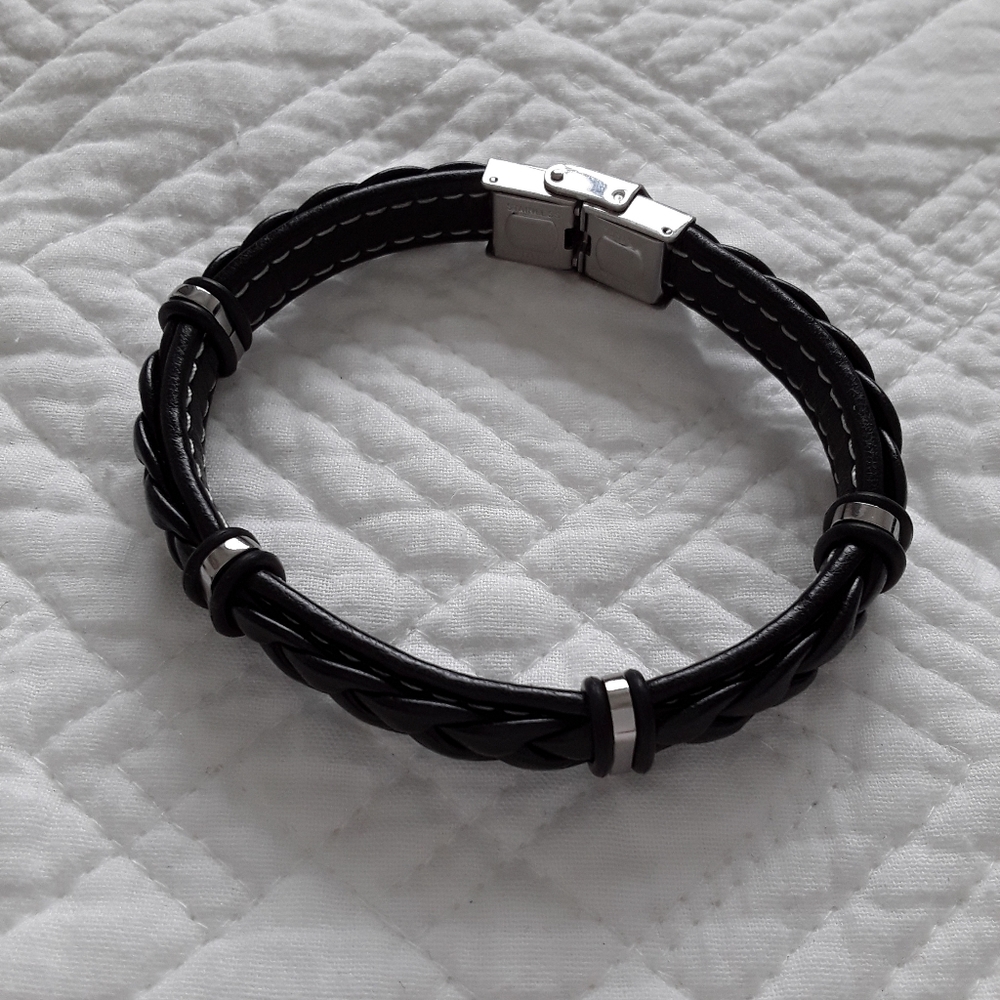 Goldmark AU Men's Leather and Stainless Steel Bracelet